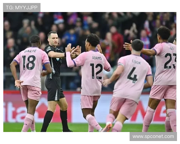 英媒分析罗杰斯或前往沙特执教水晶宫伯恩茅斯富勒姆成潜在选择