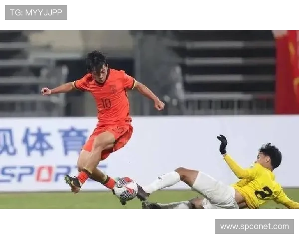 国少半场狂轰三球巴林零射门展现强大实力